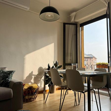 شقة Trilocale Con Due Balconi A Isola Porta Nuova ميلان المظهر الخارجي الصورة